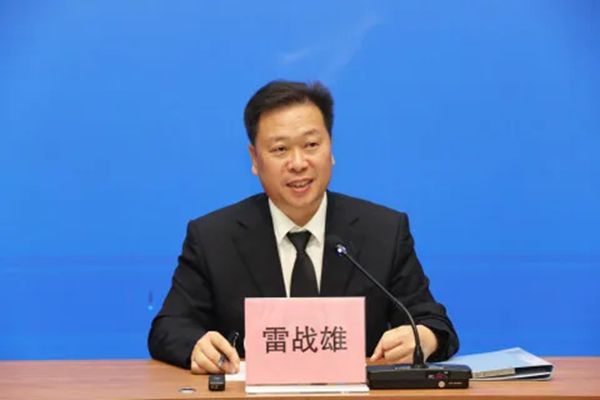 惠州市生態環境局舉行“守護綠水青山 護航高質量發展”新聞發布會-雷戰雄_副本.jpg