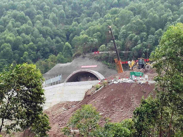 1530673876862032949.jpg 加強征拆督導保障項目建設_111.jpg