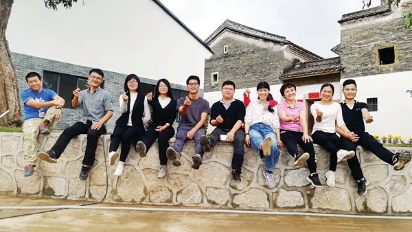 1563347991844072665.jpg qqq.jpg